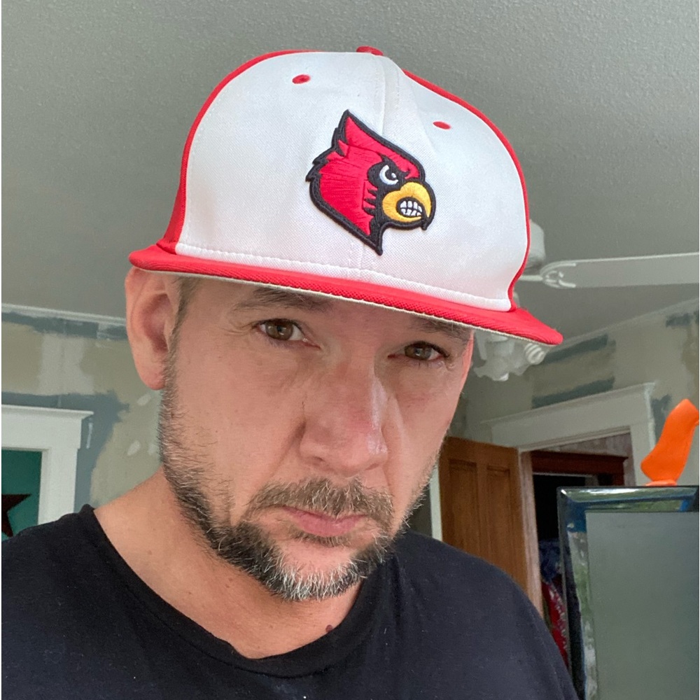 NCAA Illinois State University Redbirds Fitted Small Baseball Caps Hats Red